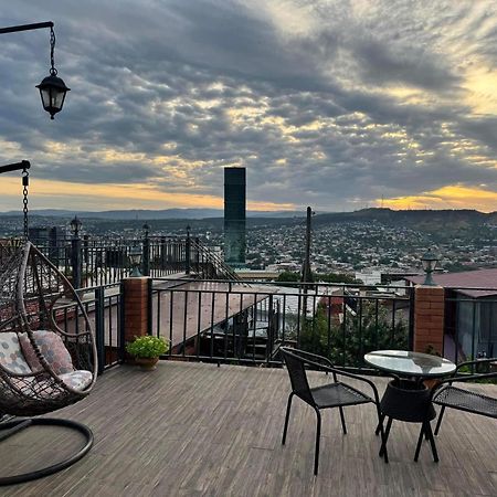 9 Borbalo Street Apartment With Terrace Tbilisi Zewnętrze zdjęcie