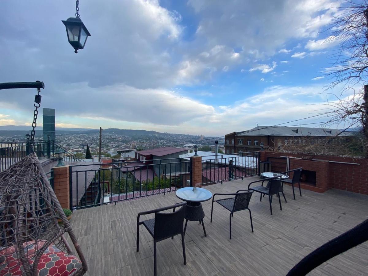 9 Borbalo Street Apartment With Terrace Tbilisi Zewnętrze zdjęcie