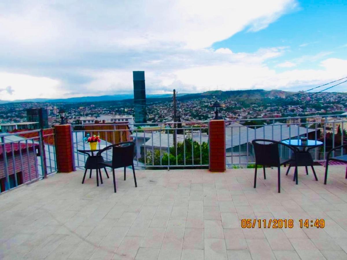 9 Borbalo Street Apartment With Terrace Tbilisi Zewnętrze zdjęcie